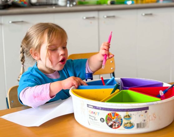kid colouring