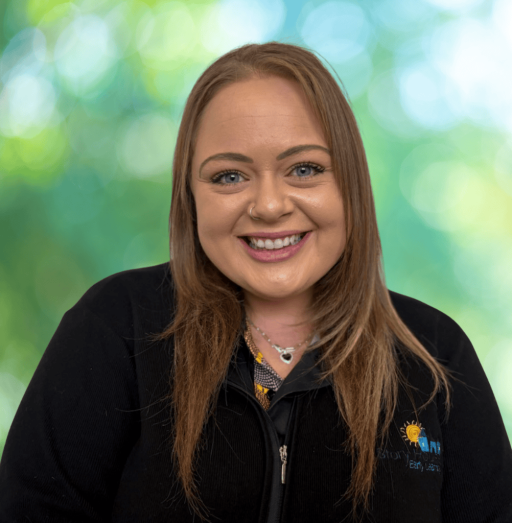 Lynbrook Brooke Service manager